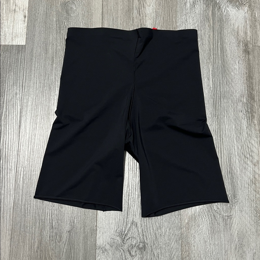 SPANX Woman’s shape wear/ black/ size M - Picture 2 of 5